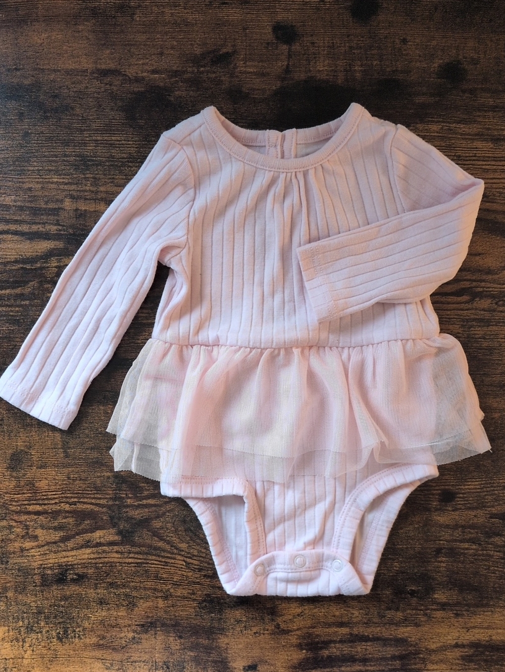 5/$25 Carter's Light Pink Ribbed Long-Sleeve Onesie Bodysuit 6M